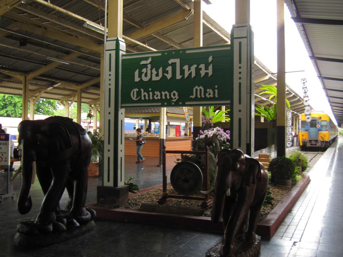 Aparthotel Supanich Railway Station Chiang Mai Exterior foto